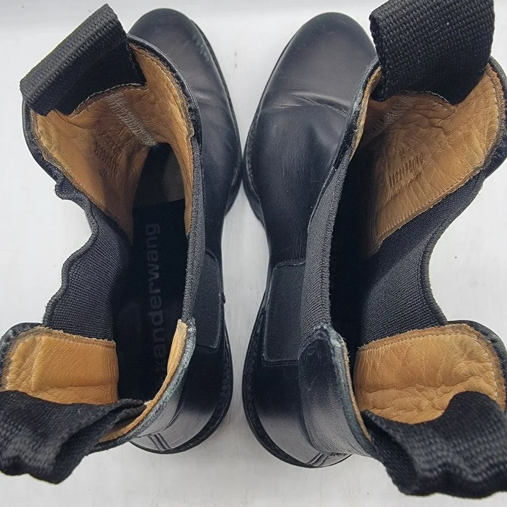 Alexander Wang Andy Cut Out Leather Chelsea Boots size 38.5 Pull On Almond Toe